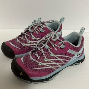 Keen Women’s Hiking Shoes Size 7